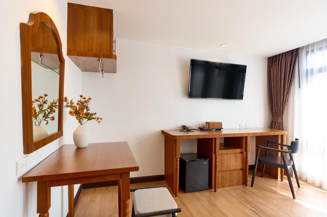 Be Phrasingh Hotel Chiang Mai Exterior photo